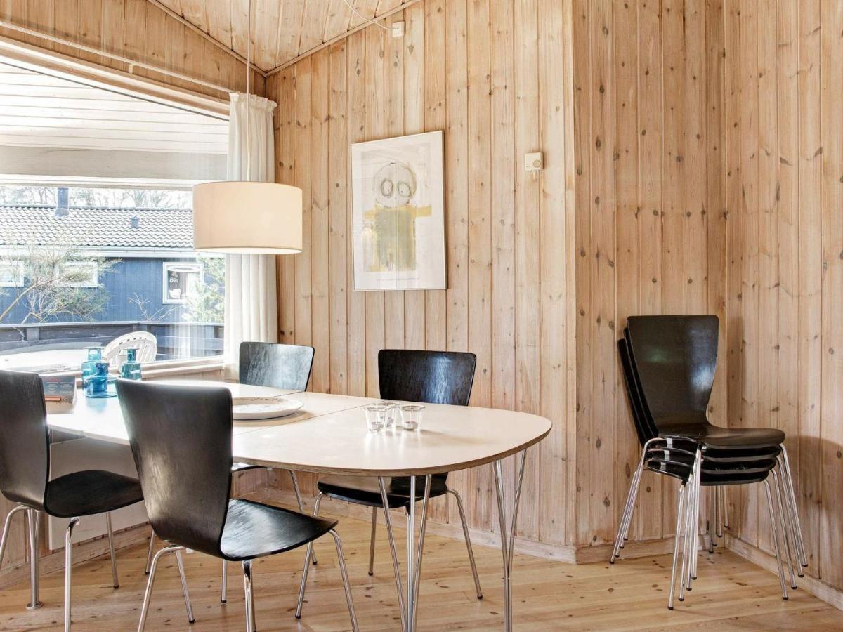 8 Person Holiday Home In Nex Snogebæk 외부 사진